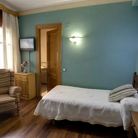 Hotel Avenida *