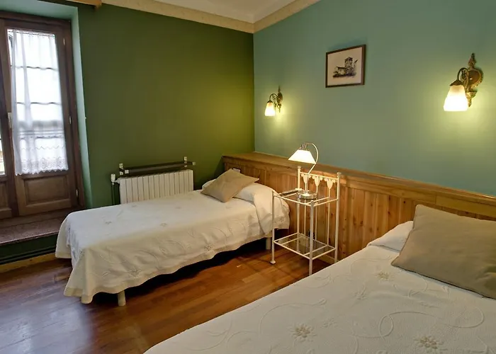 Avenida Szálloda Benasque